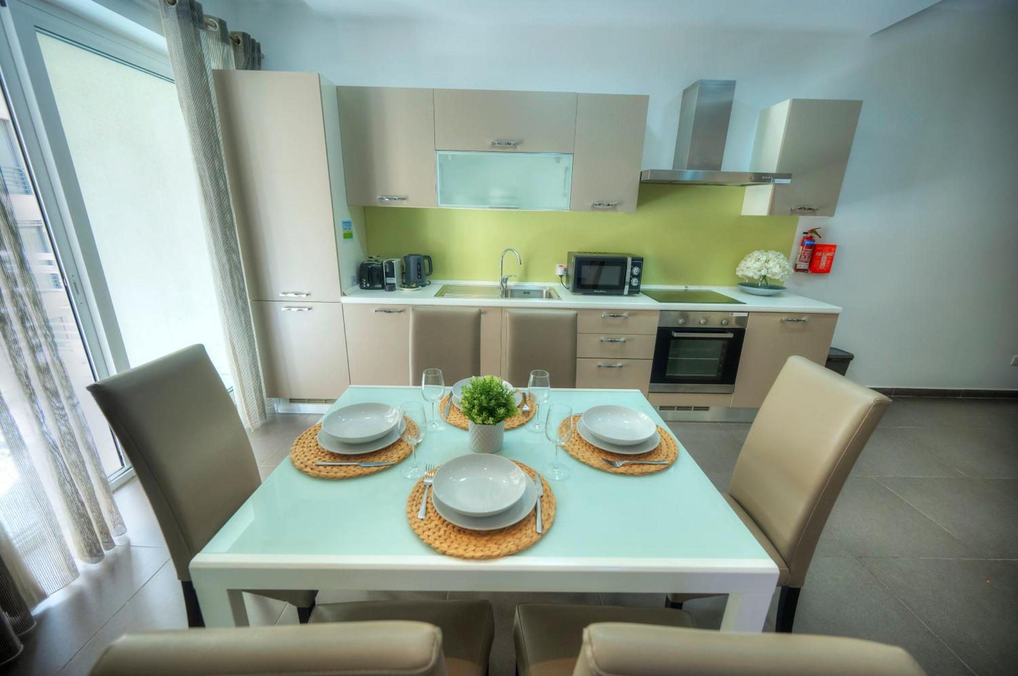 Bright & Large 2Bedrooms In Sliema Center Mpor1-1 Exterior foto