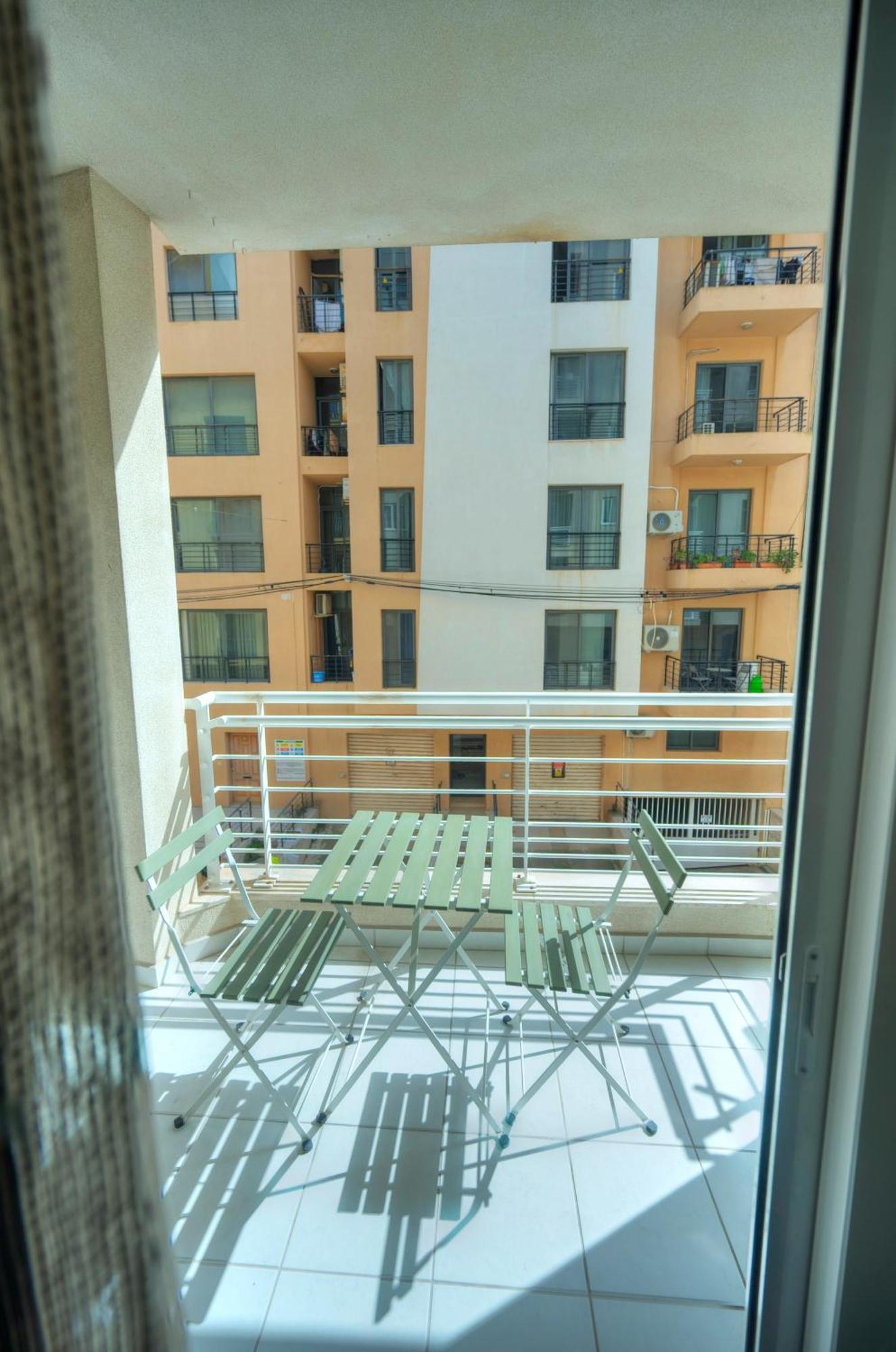 Bright & Large 2Bedrooms In Sliema Center Mpor1-1 Exterior foto